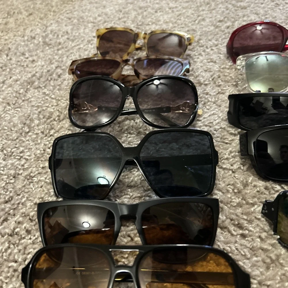 Sunglasses‎ Lot Of 50 Mixed Brand Blender/Kenneth Cole Etc Bulk